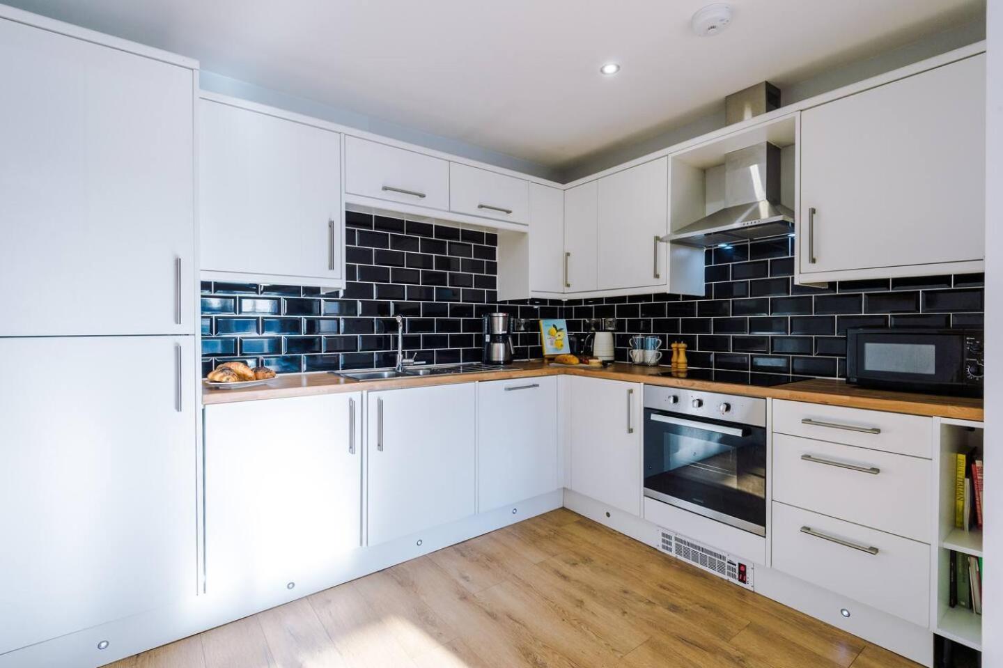 Stunning 2Bedroom 2Bathroom Apt With Parking Space Sheffield Exterior foto